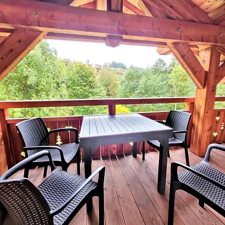 Confortable Avec Terrasse Et Parking, Proche Centre, 4 Personnes - Fr-1-598-178 * Les Gets